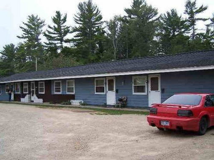 Pine Rest Motel - Real Estate Photo